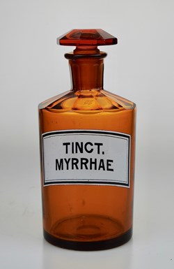 Flacon de pharmacie en verre ambré moyen modèle à étiquette blanche et noire