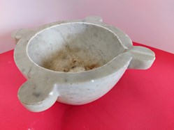 Mortier en marbre haut de 12.5 cm