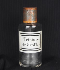 Flacon en verre petit modèle étiquette blanche Pharmacie RAVASSE