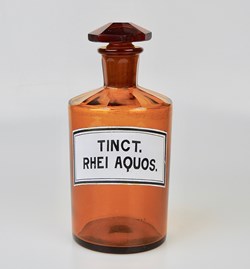 Flacon de pharmacie en verre ambré moyen modèle à étiquette blanche et noire