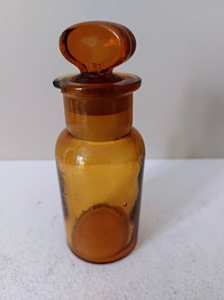 Flacon 9 cm en verre ambré