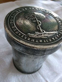 Boîte à Thériaque