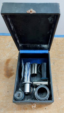 ACCESSOIRES DE MICROSCOPE OPTIQUE
