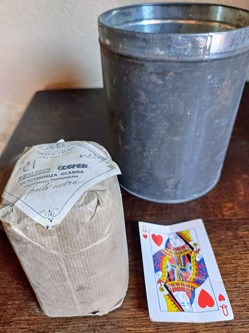 Boîte / Poudre de réglisse composée