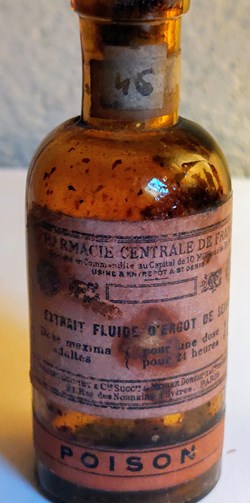 Flacon 10 cm verre ambré "Extrait Fluide d'ergot de seigle"