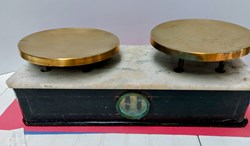 BALANCE ROBERVAL dessus marbre