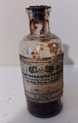 9.5- Flacon de la Pharmacie DARRASSE FRÉRES