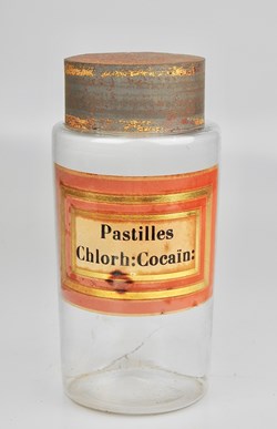 Flacon en verre petit modèle Pharmacie RAVASSE