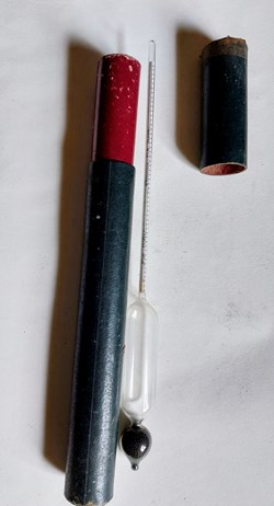 Pèse cidres de Pharmacie