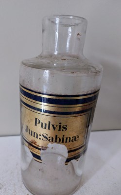 Pulvis Jun:Sabinæ Flacon de pharmacie