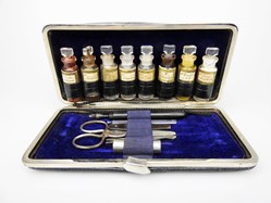 TROUSSE de Pharmacie