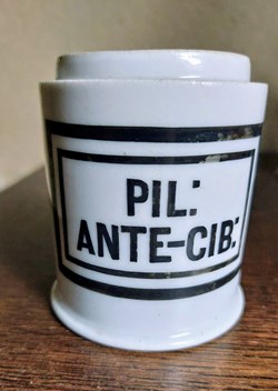Pot à onguent céramique Pil: Ante - Cib :