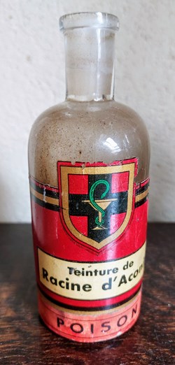 Étiquette rouge - Teinture de Racine d'Aconit