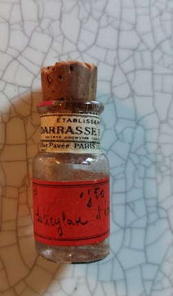 SALICYLATE D'ÉSÉRINE