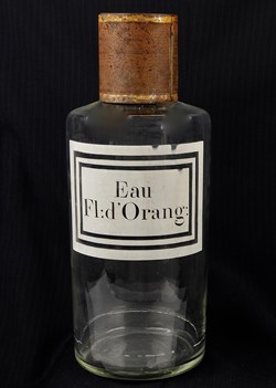 Flacon en verre très grand modèle étiquette blanche Pharmacie RAVASSE