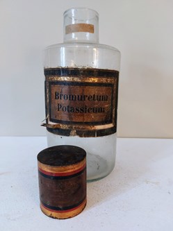 BROMURETUM POTASSICUM