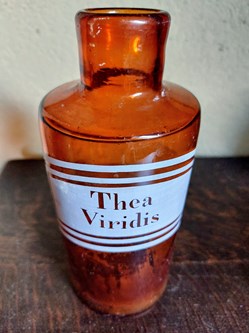 SN - Thea Viridis bouteille verre ambré