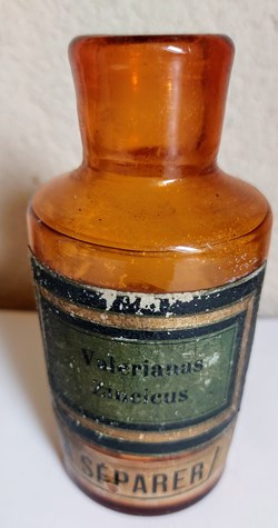Flacon en verre ambré 11.5 " Valerianus Zincicus"