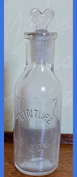 11 - Flacon cylindrique " Teinture d'iode"