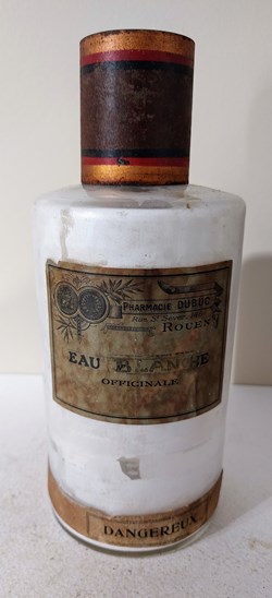 Eau Blanche Officinale