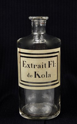 Flacon en verre petit modèle étiquette blanche sans couvercle Pharmacie RAVASSE