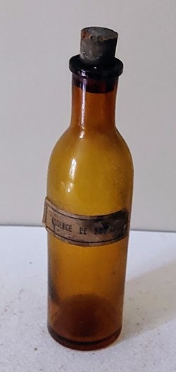 Essence de Badiane Bouteille 16cm