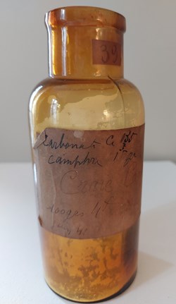 Craie Camphrée ou Carbonate de Camphre Flacon verre ambré