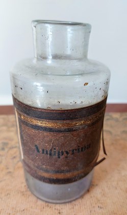 Antipyrina Petit flacon de pharmacie