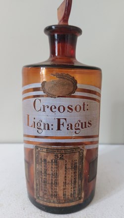 Flacon en verre ambré "Creosol : Lign : Fagus
