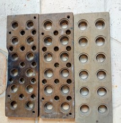Cachets : Grilles en bois alveolées 27 sur 9 cm
