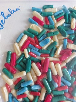 Gélules multicolores vides