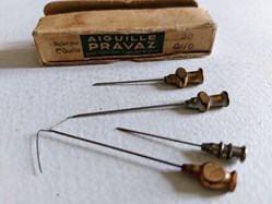 Aiguilles pour injections Hypodermiques lot de 4