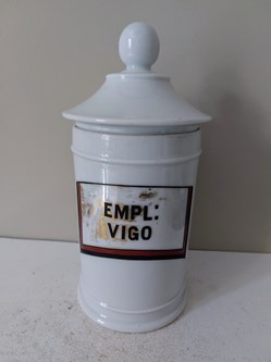 EMP: VIIGO / Pot de Pharmacie