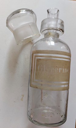Flacon à bec verseur amovible "N2" verre incolore
