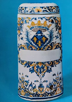 ROUSSEL N°35 Vase cylindrique à couvercle XVIII