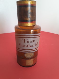 Tinctura Cantharidis ou Tinct : Cantharid :
