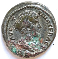 Faustina II AE22, Pautaila