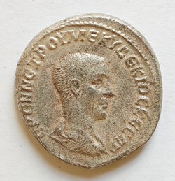 Herenius Etruscus, Tetradrachm Antiochia