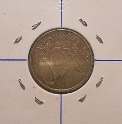 BELGIQUE - 50 CENTS 2002 - Désaxé fortement