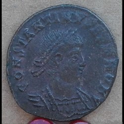 306/364 - LES CONSTANTINIENS - Constantin II - nummus