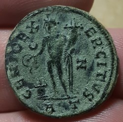 MAXIMIN II DAIA - Follis - GENIO EX-ERCITVS