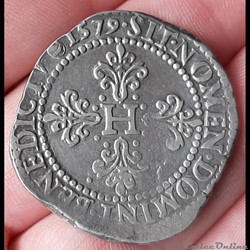 1579 - Franc au col plat