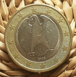 Allemagne - 1 euro 2005 J - insert légèrement décentré