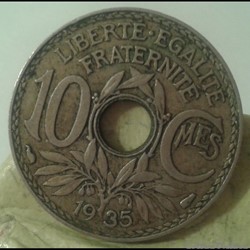 1935