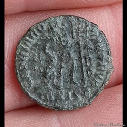 364/455 - VALENTINIENS ET THEODOSIENS - VALENTINIEN Ier - Nummus