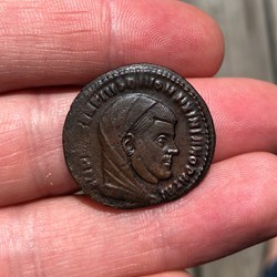 Divus Maximianus