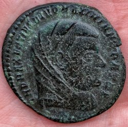 Divus Maximianus
