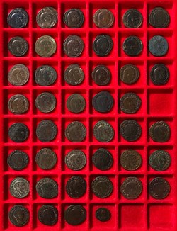 Deified Tetrarchs - Maxentian issues