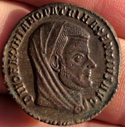 Divus Maximianus