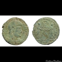 Magnentius - AE2 - VICTORIAE DD NN AVG ET CAES - Trier